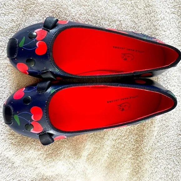 marc jacobs cherry shoes